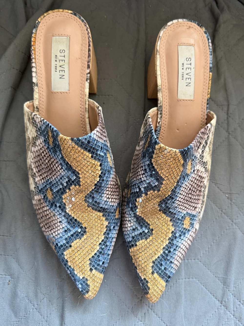 Steven New York Snake Print Pointed Toe Mule Heels Sz 9.5 Block Heel Slides